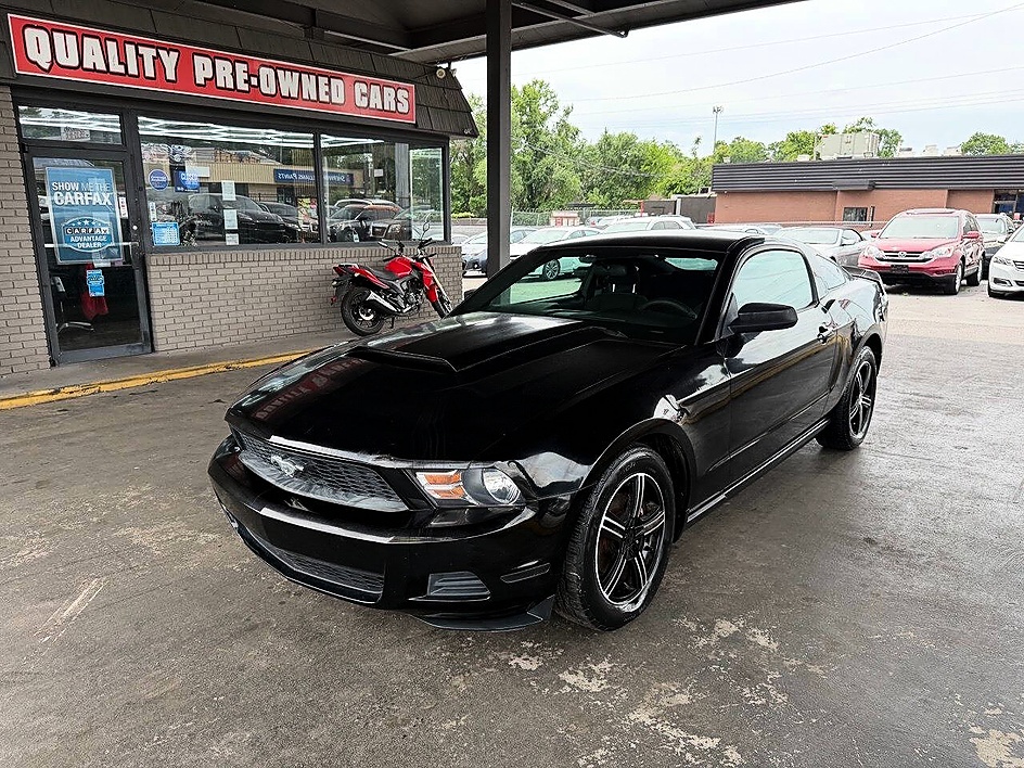 2010 Ford Mustang V6's photo