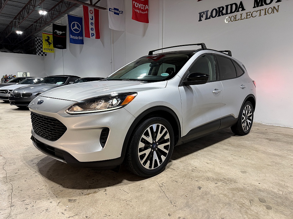 2020 Ford Escape SE