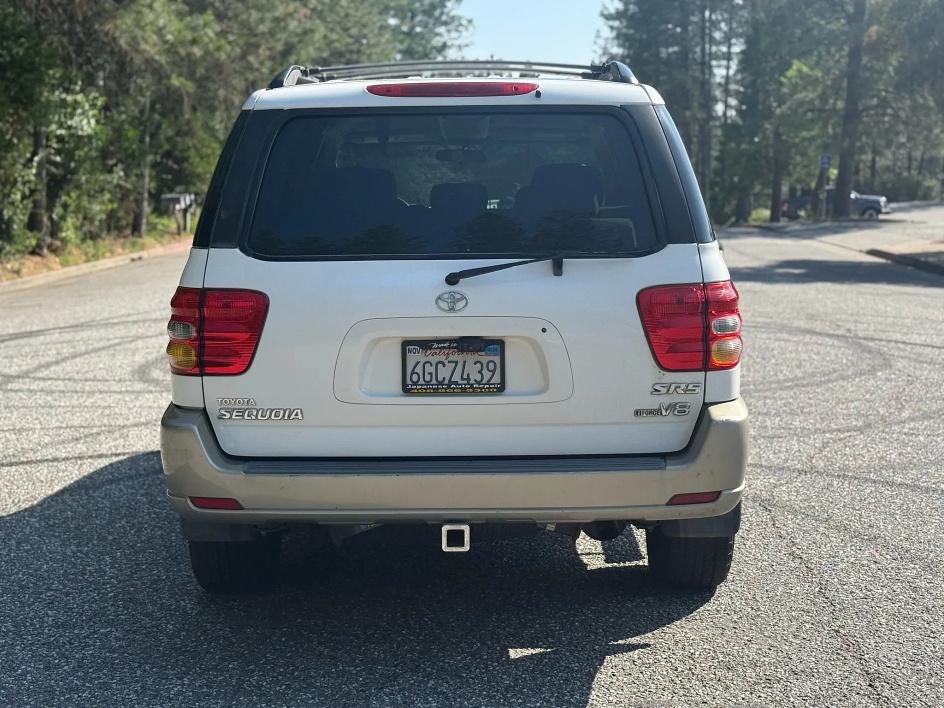 2003 Toyota Sequoia SR5 - Photo 7