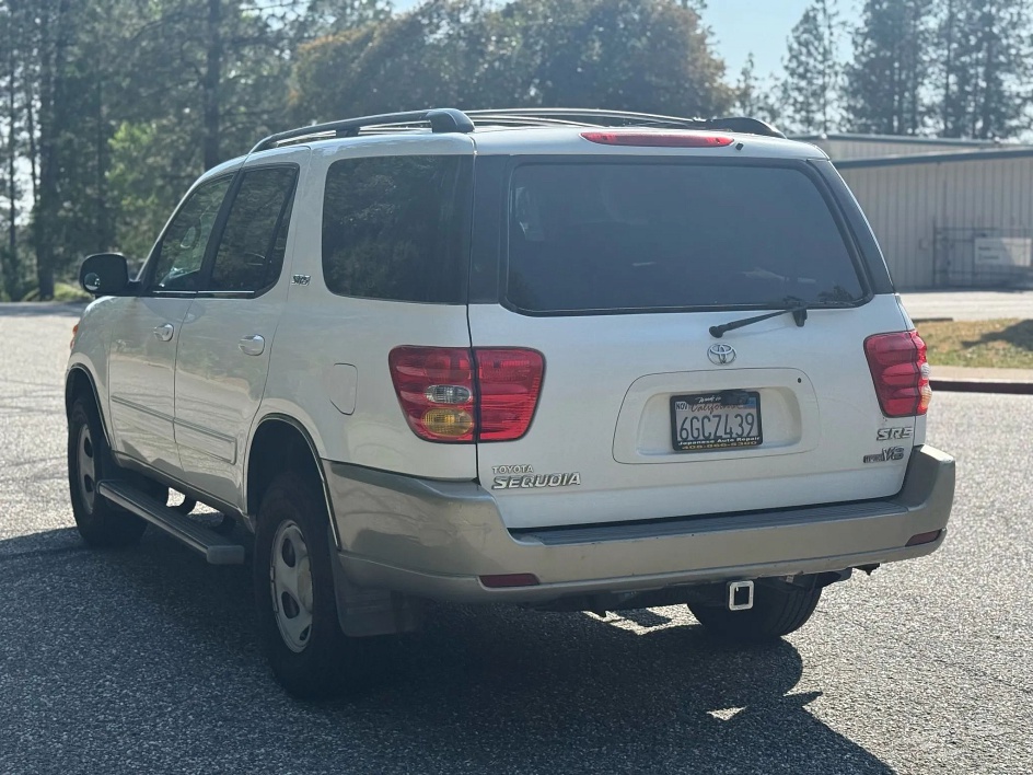 2003 Toyota Sequoia SR5 - Photo 8