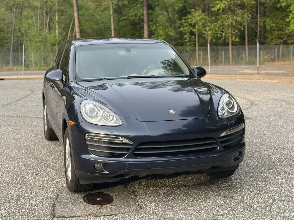 2012 Porsche Cayenne S's photo