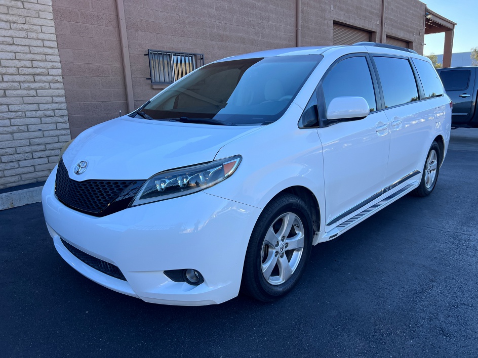 2012 Toyota Sienna