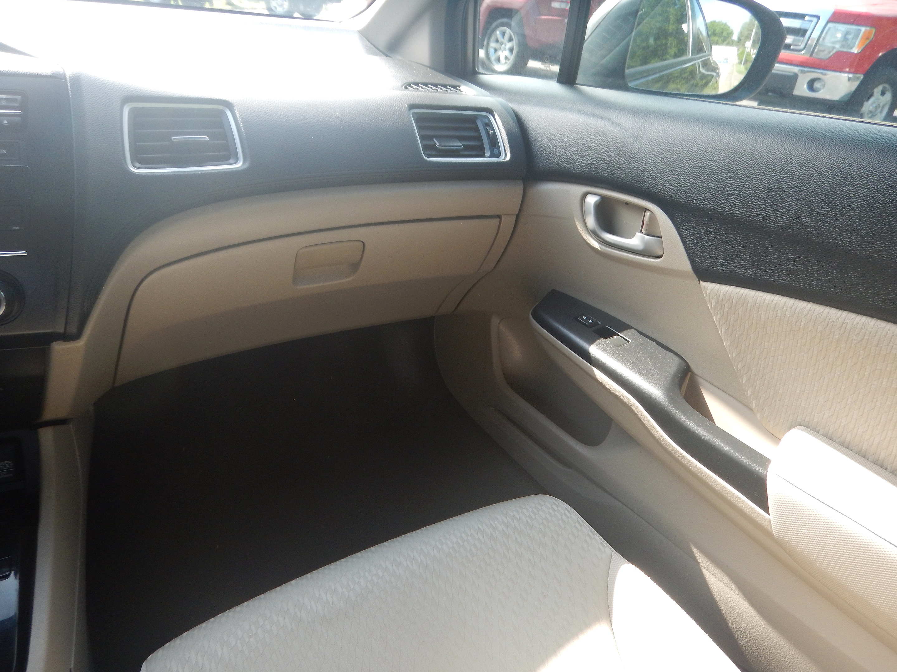 2014 Honda Civic LX - Photo 18