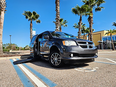 2017 Dodge Grand Caravan's photo