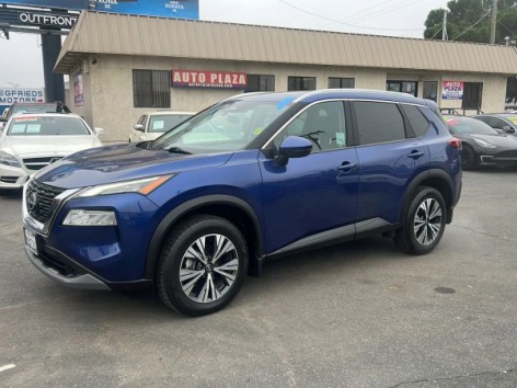 2023 Nissan Rogue SV's photo