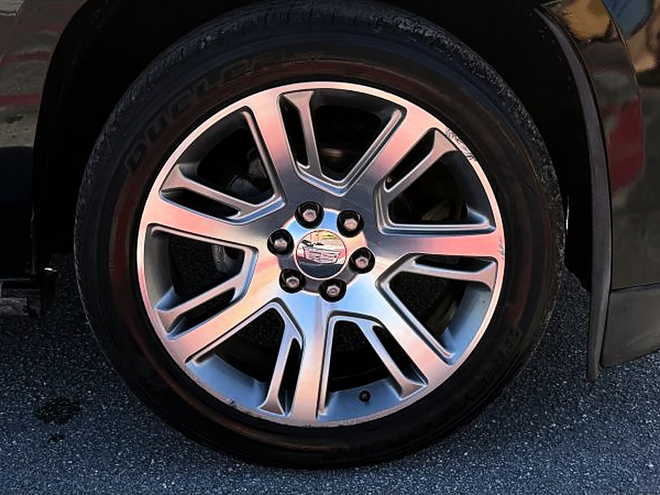 2015 Cadillac Escalade Premium - Photo 23