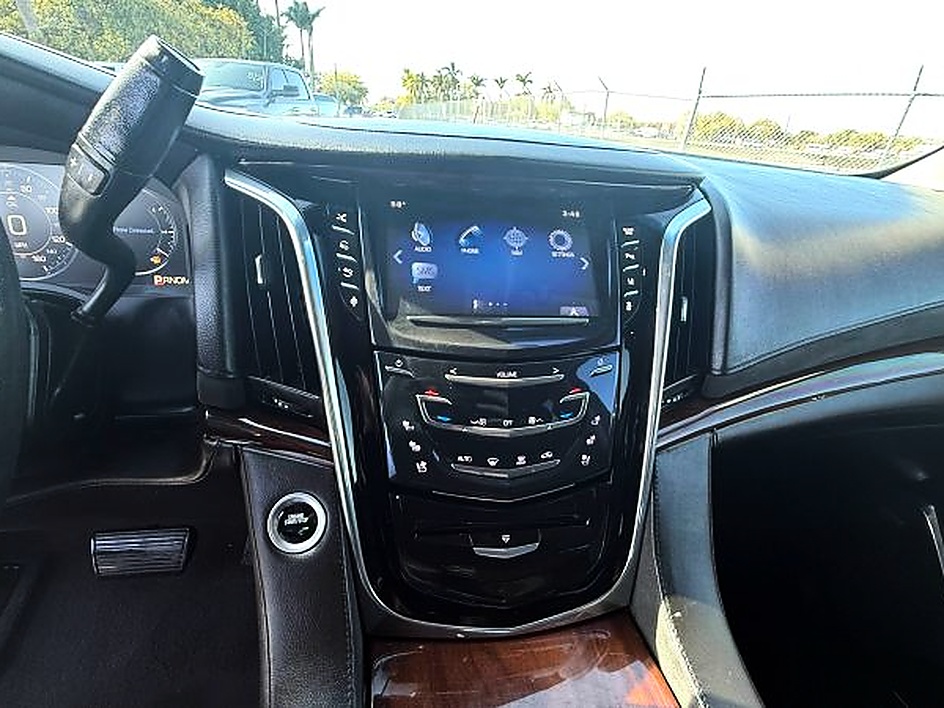 2015 Cadillac Escalade Premium - Photo 9