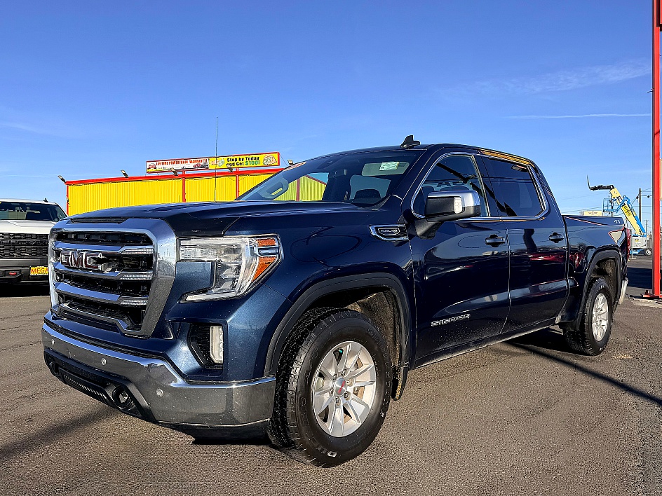 2020 GMC Sierra 1500 SLE's photo