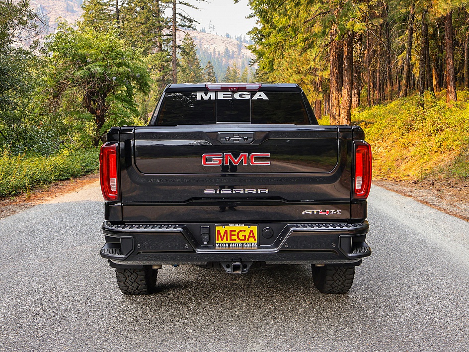 2023 GMC Sierra 1500 AT4X - Photo 11