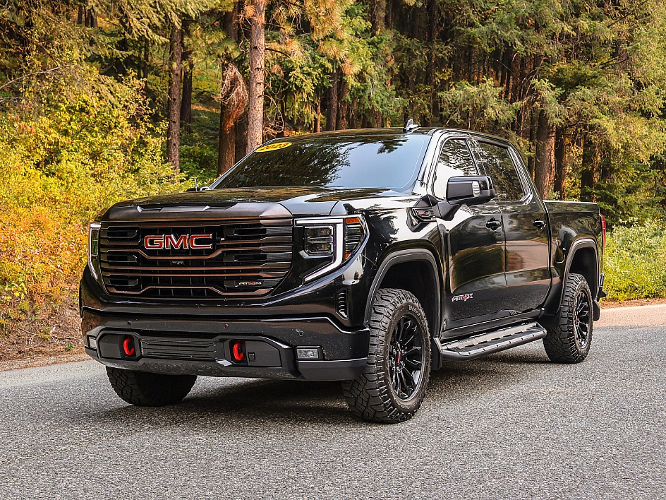 2023 GMC Sierra 1500 AT4X's photo