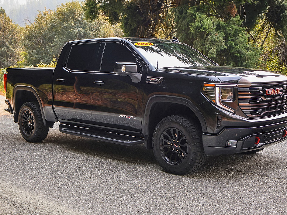 2023 GMC Sierra 1500 AT4X - Photo 7