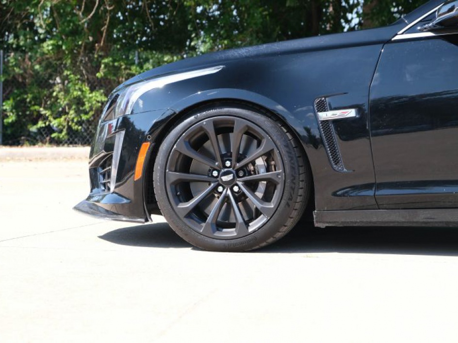2019 Cadillac CTS V Sedan photo 5