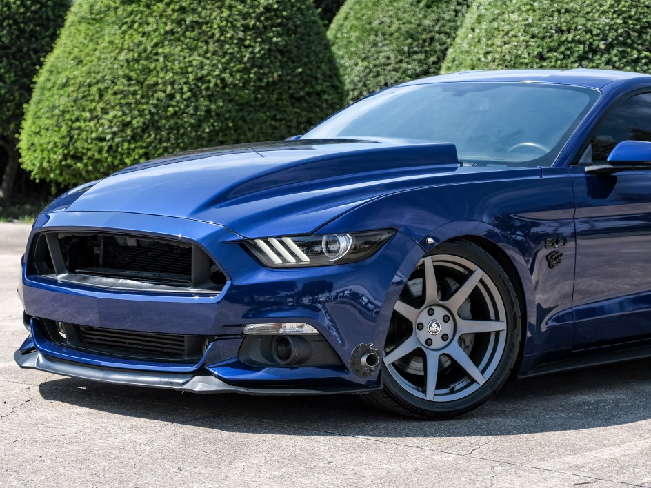 2015 Ford Mustang GT photo 3