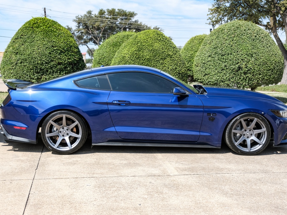 2015 Ford Mustang GT photo 5