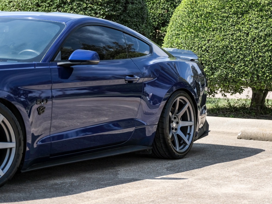 2015 Ford Mustang GT photo 4