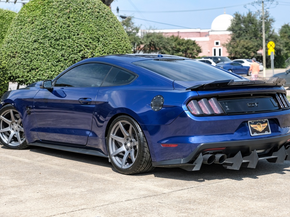 2015 Ford Mustang GT photo 8