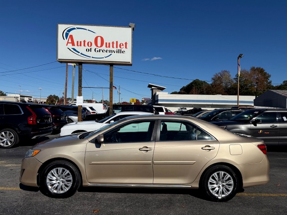 2012 Toyota Camry SE