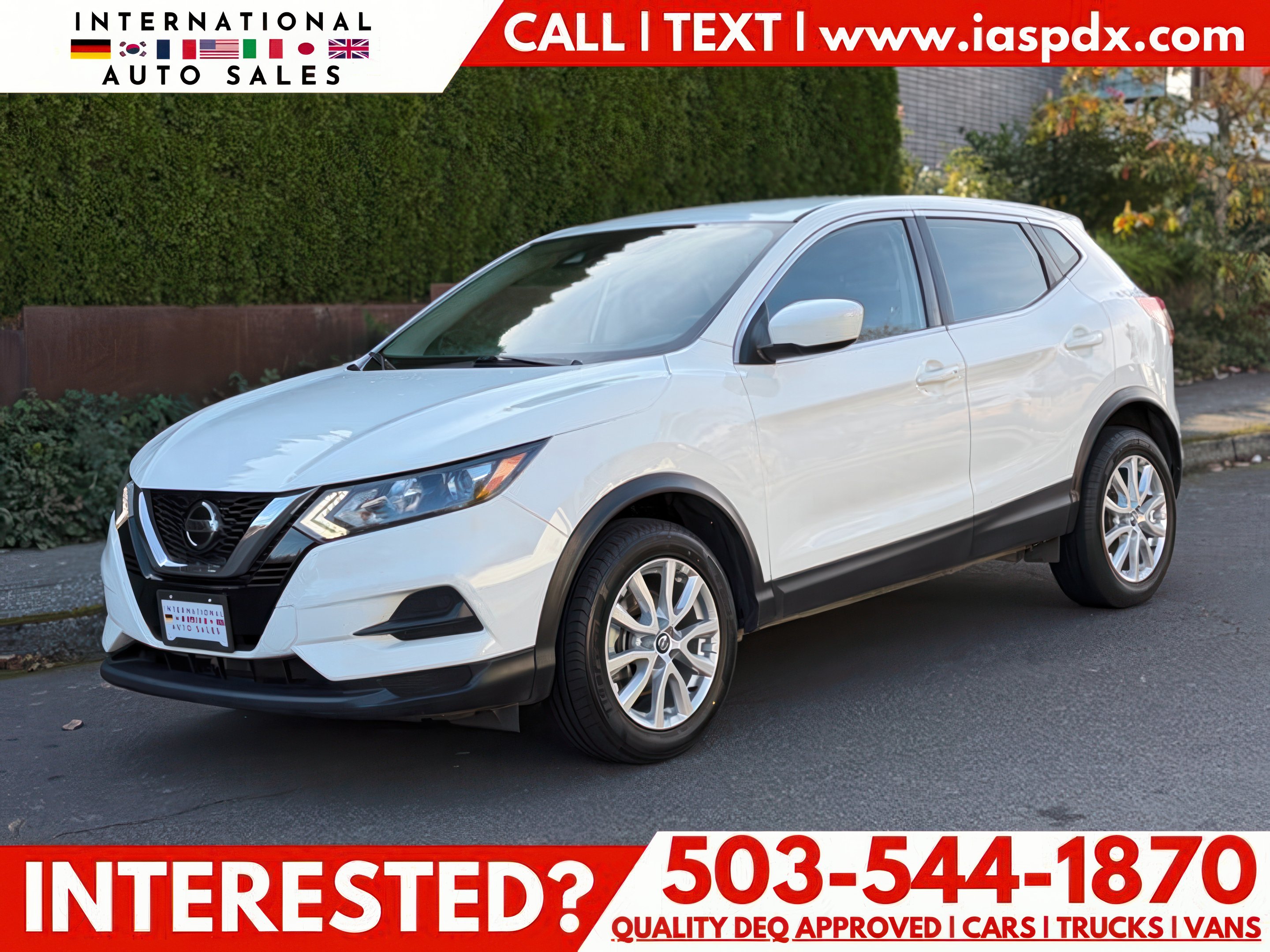 2021 Nissan Rogue Sport S's photo