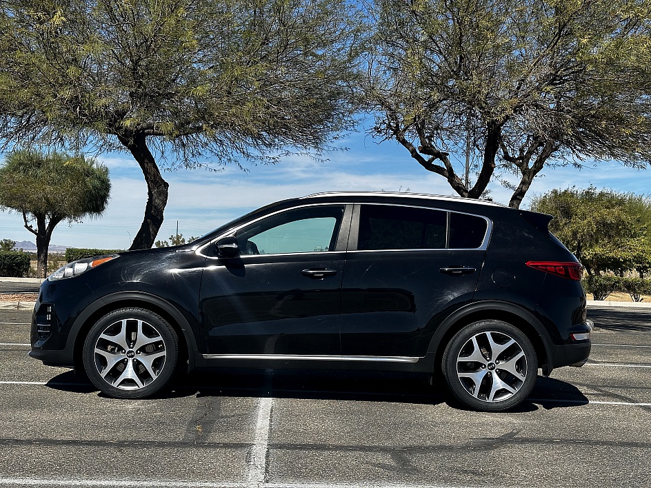 2017 Kia Sportage SX - Photo 2