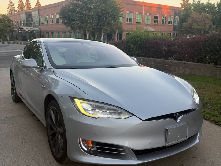 2018 Tesla Model S