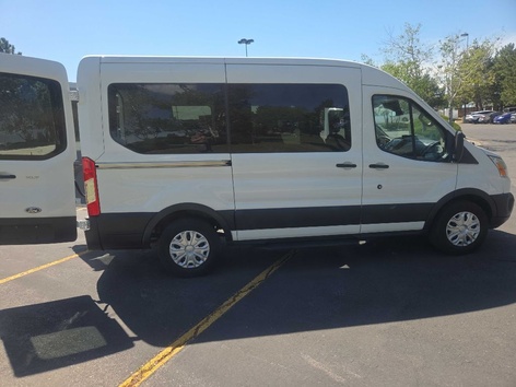 2017 Ford Transit's photo