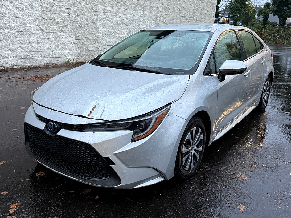 2022 Toyota Corolla LE's photo
