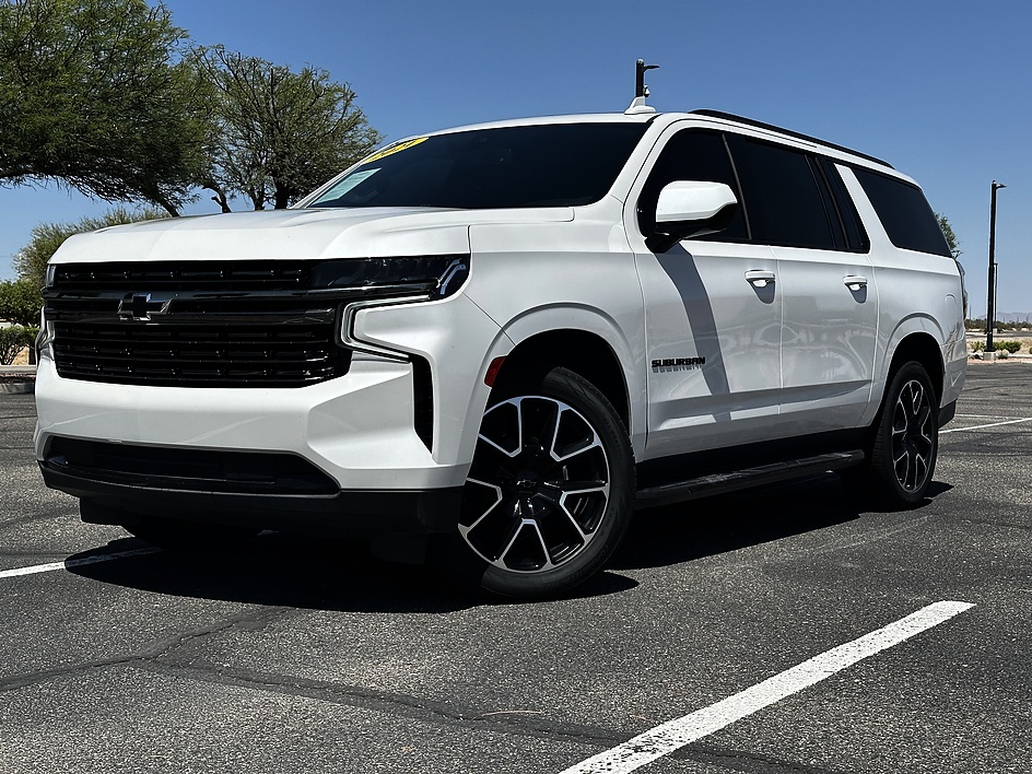 2021 Chevrolet Suburban 4WD 1500 RST's photo