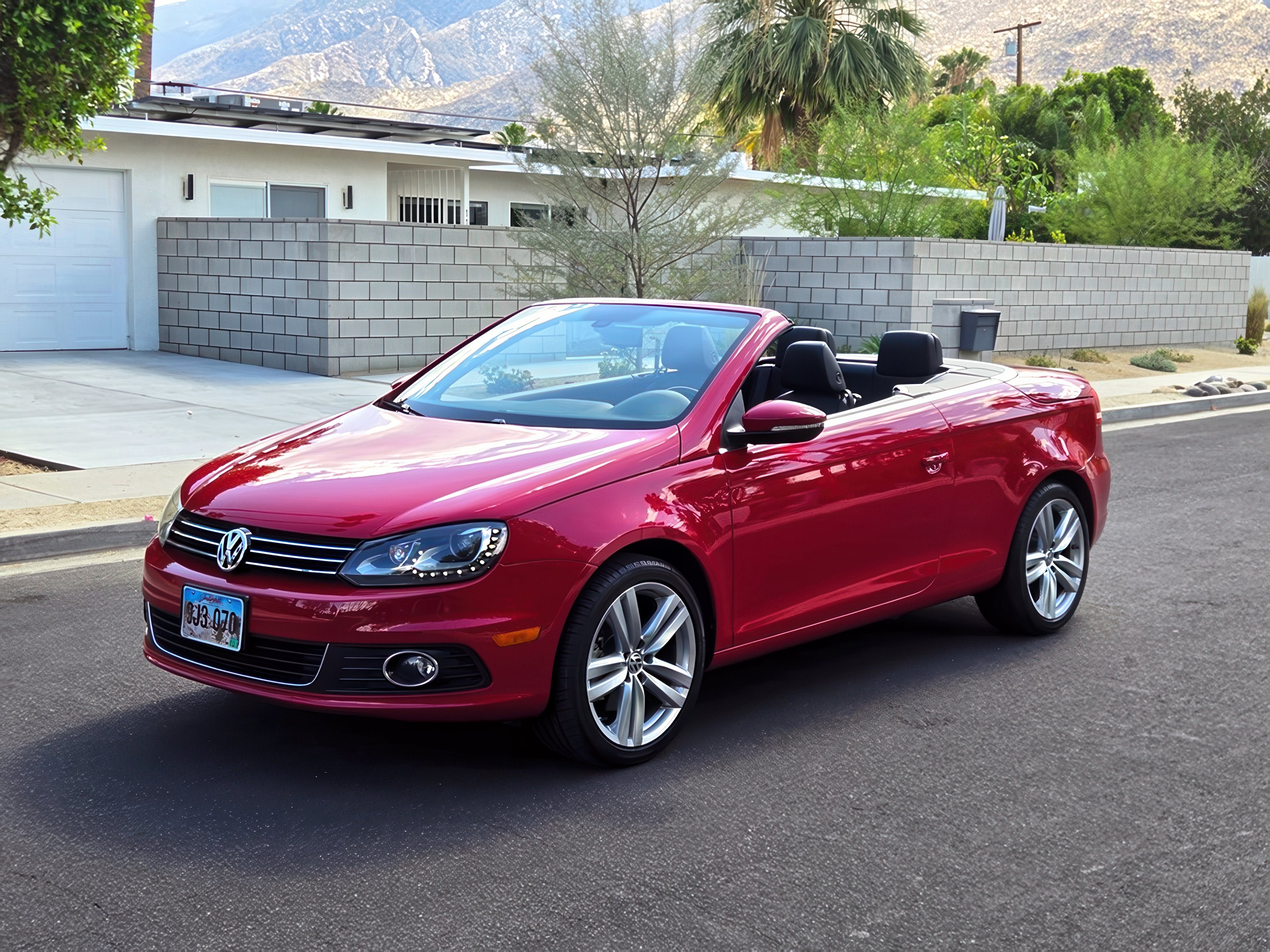 2014 Volkswagen Eos Executive DSG's photo