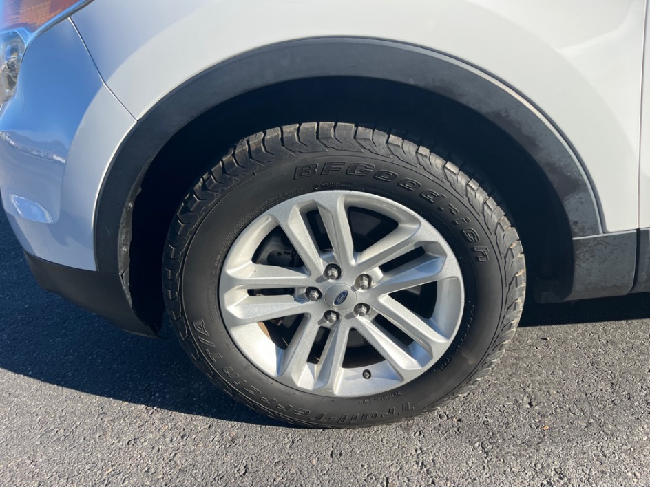 2014 Ford Explorer XLT - Photo 10