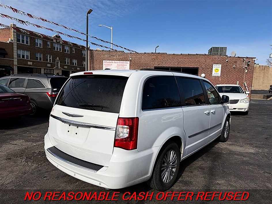 2015 Chrysler Town & Country Touring-L - Photo 6
