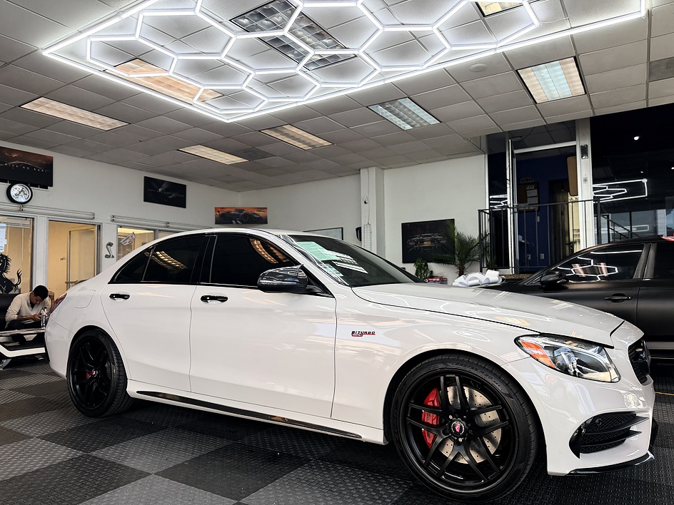 2017 Mercedes-Benz C-Class AMG C43 4MATIC's photo