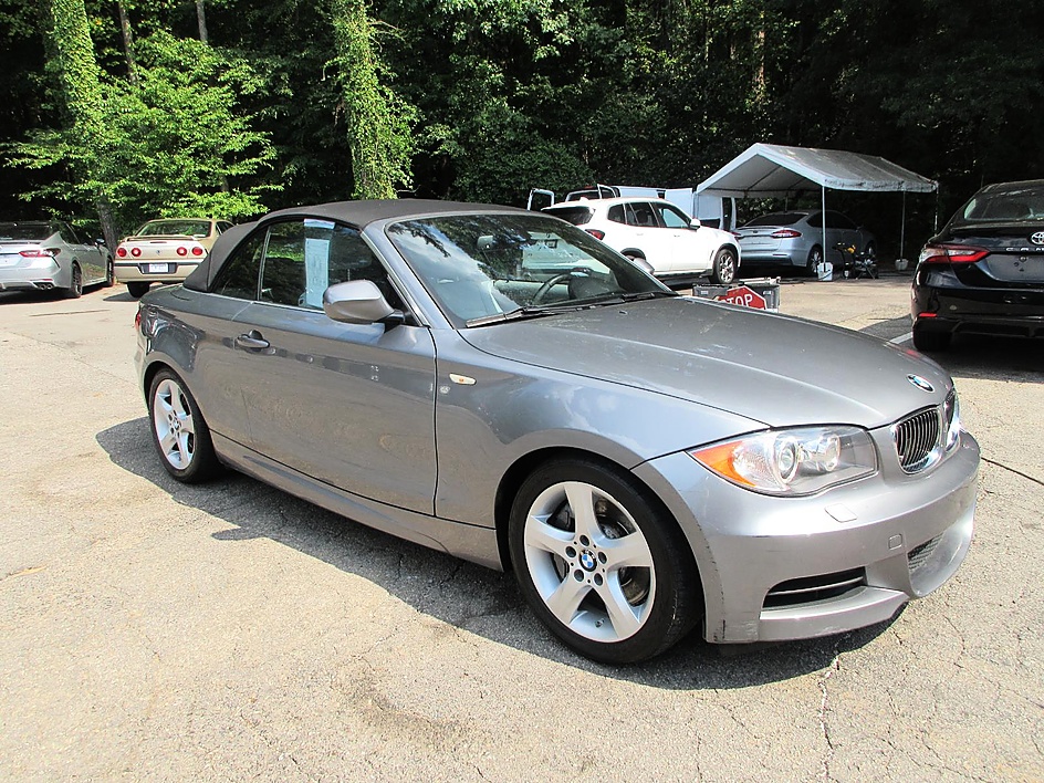 BMW 1 Series photo 3