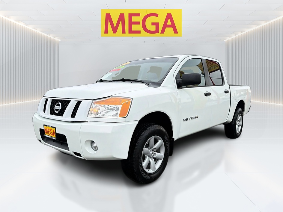2013 Nissan Titan S 4X4 Crew Cab SWB's photo