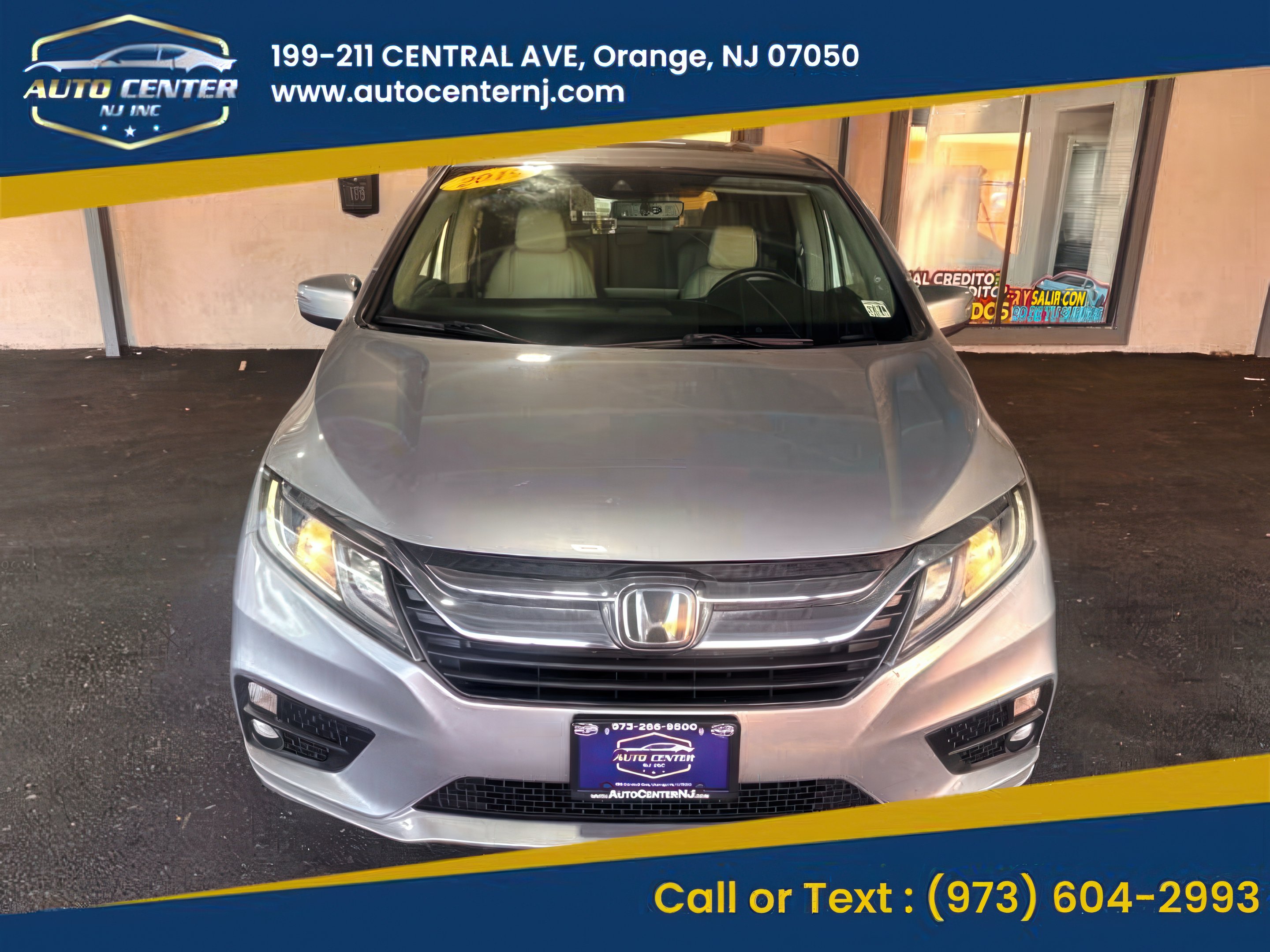 View vehicle photo 4
