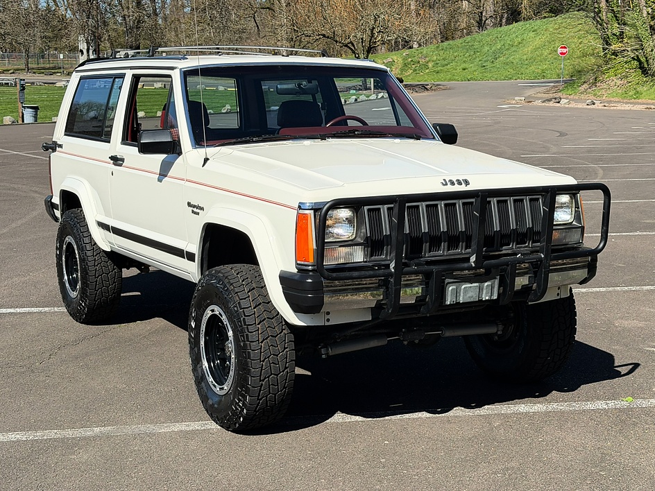 1986 Jeep Cherokee - Photo 13