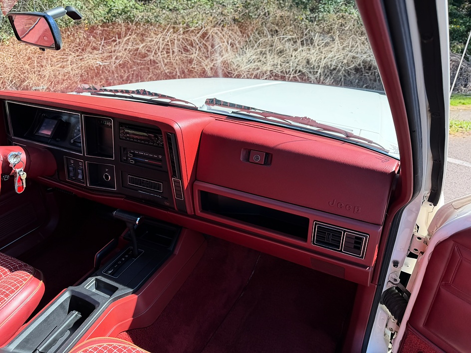 1986 Jeep Cherokee - Photo 35