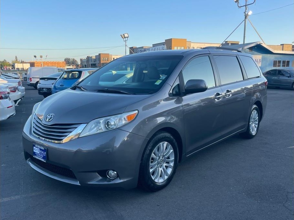 2015 Toyota Sienna