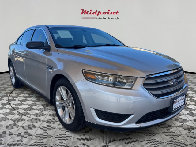 2017 Ford Taurus SE FWD's photo