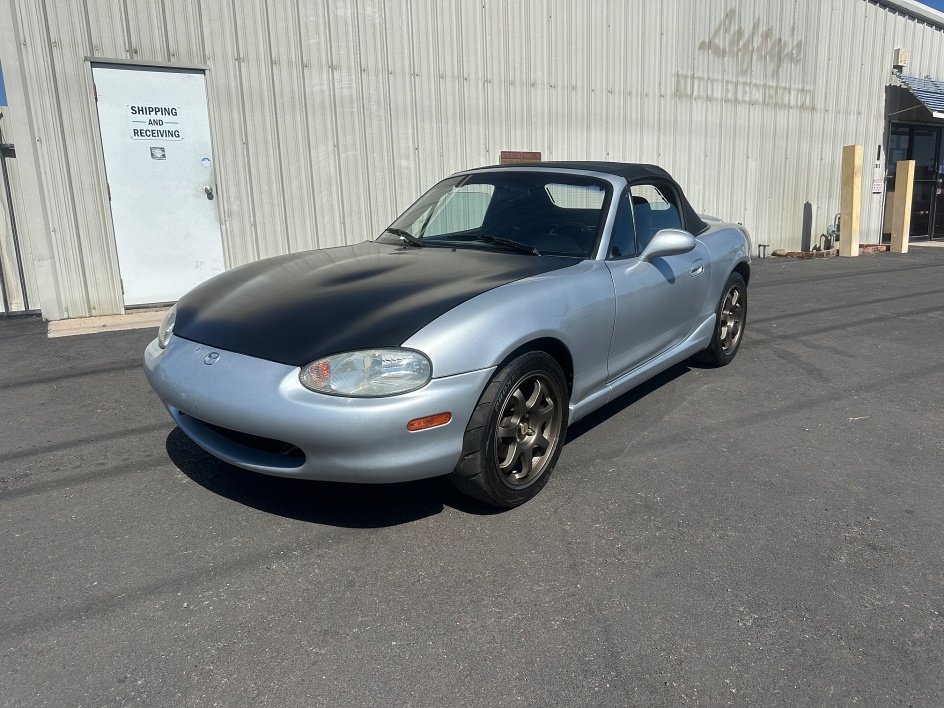 2000 Mazda MX-5