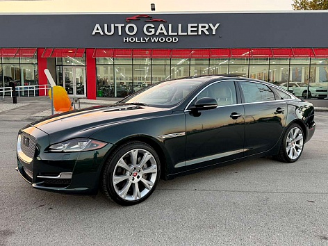2019 Jaguar XJ Portfolio's photo
