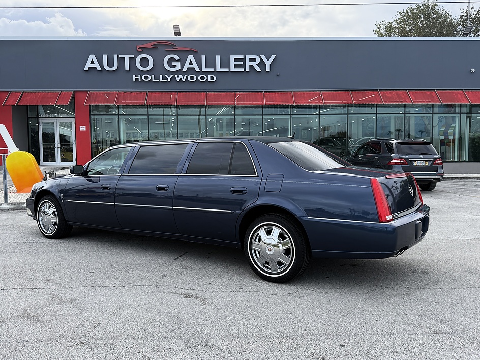 2008 Cadillac DTS Livery - Photo 7