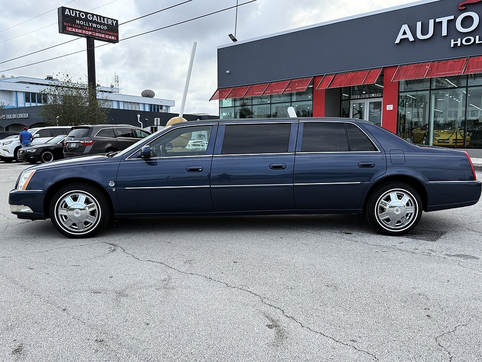 2008 Cadillac DTS Livery - Photo 6