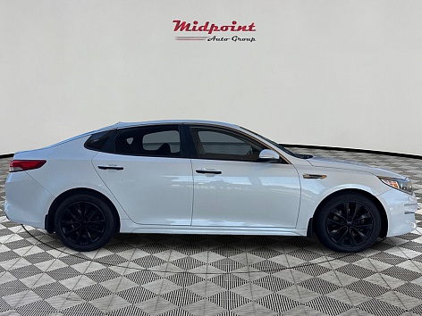 2016 Kia Optima EX's photo