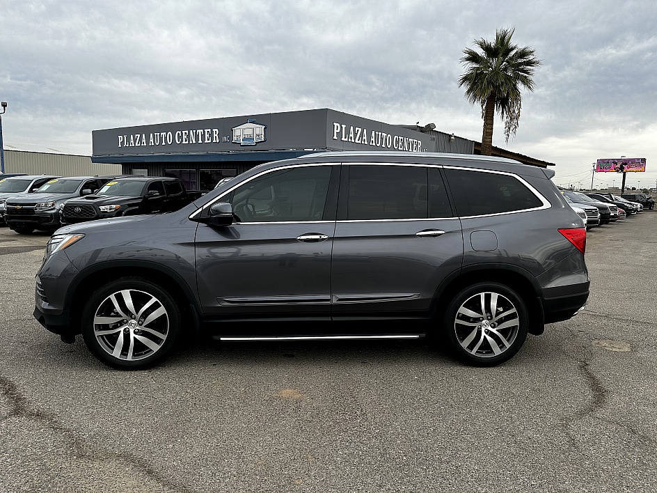 2017 Honda Pilot Touring's photo
