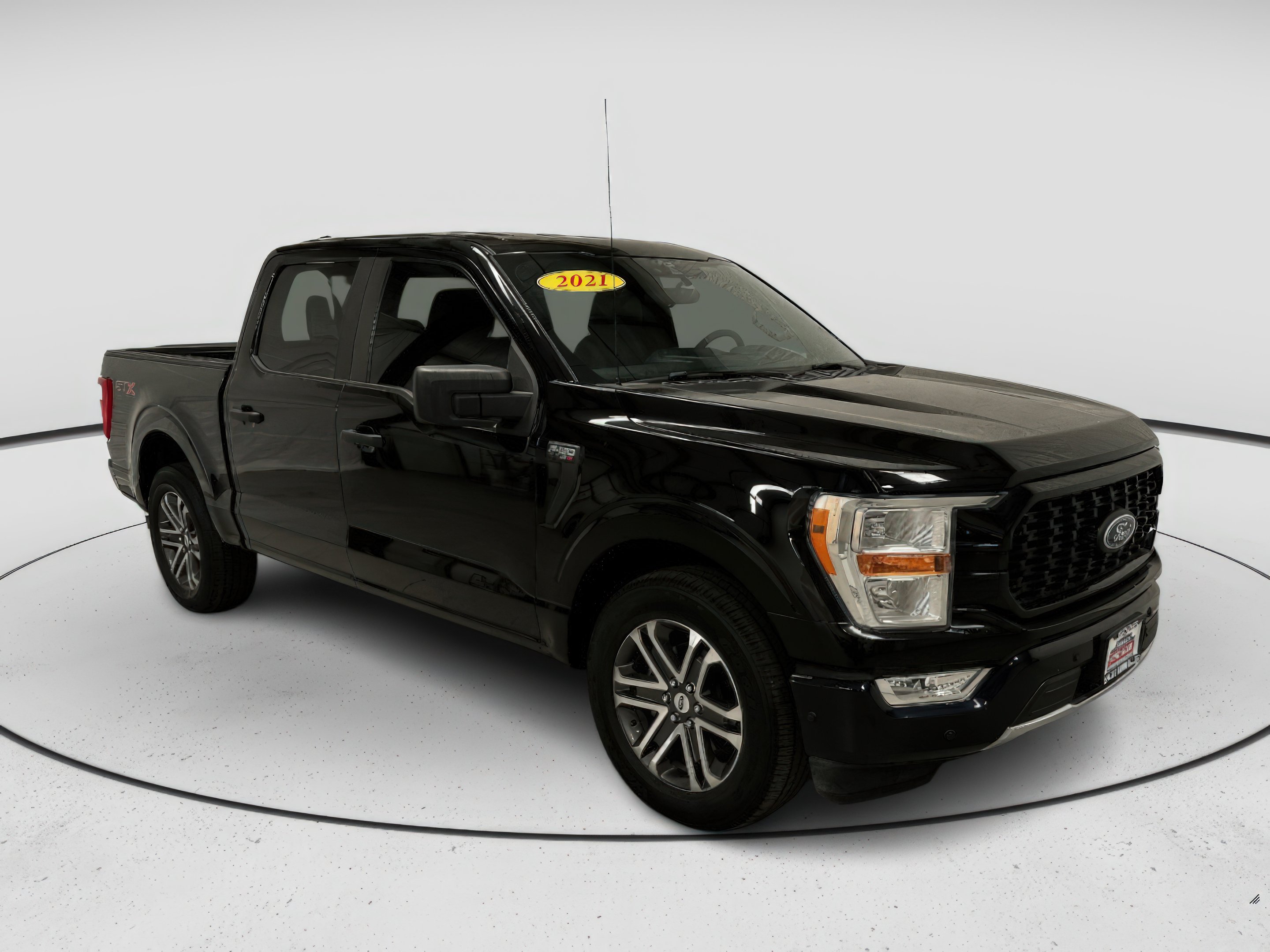 2021 Ford F-150 XL's photo