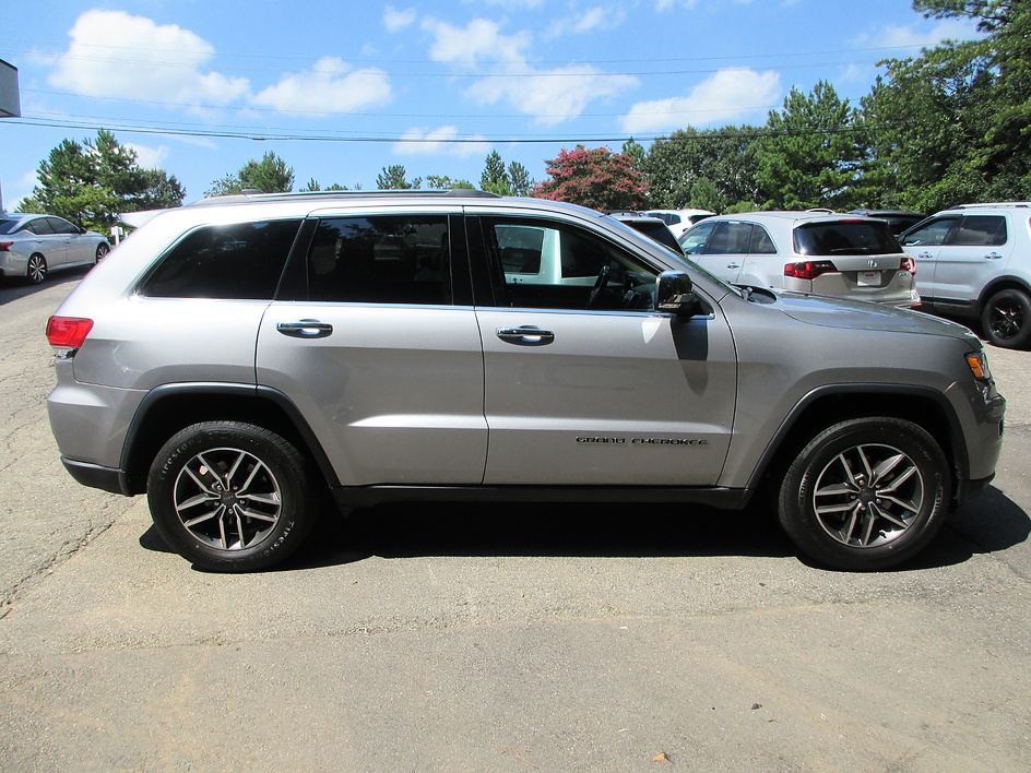 Jeep Grand Cherokee photo 4