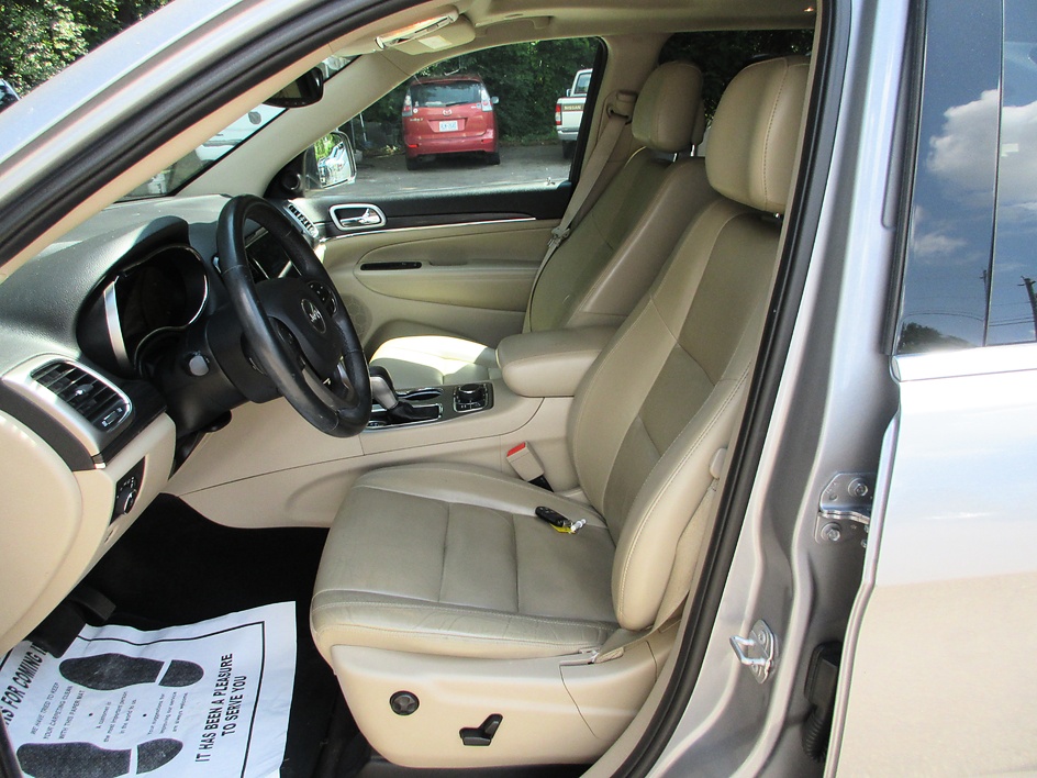 Jeep Grand Cherokee photo 10