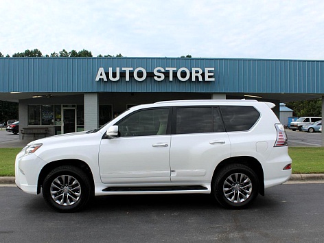 2016 Lexus GX Luxury's photo