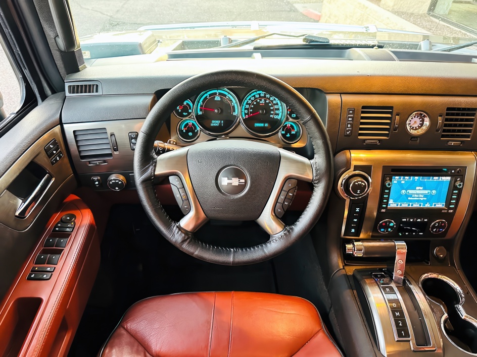 2008 Hummer H2 3/4 Ton Base photo 8