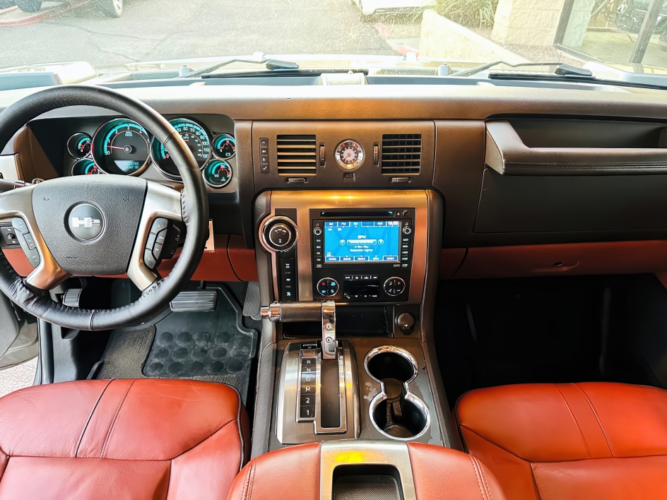2008 Hummer H2 3/4 Ton Base photo 9